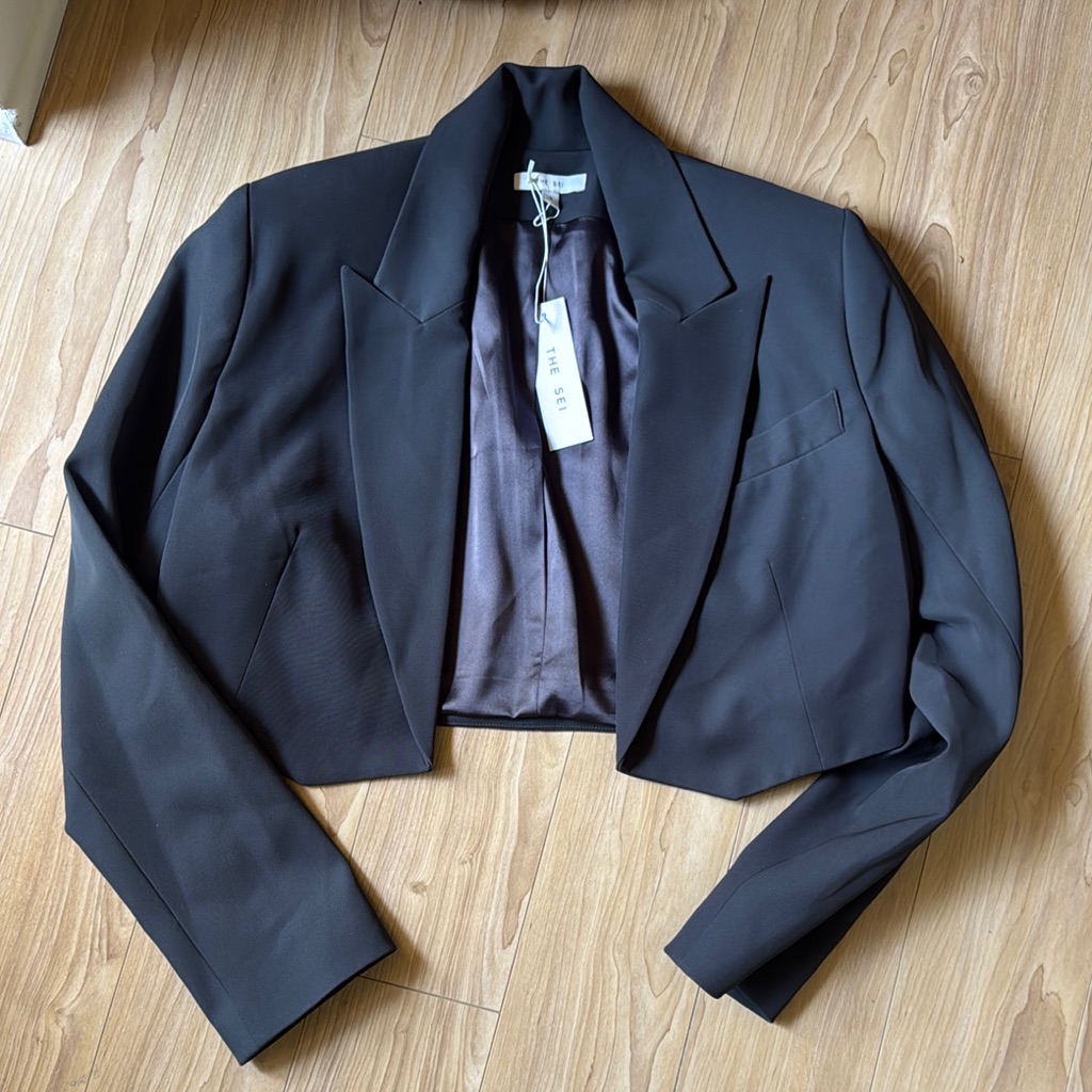 The Sei Cropped Blazer